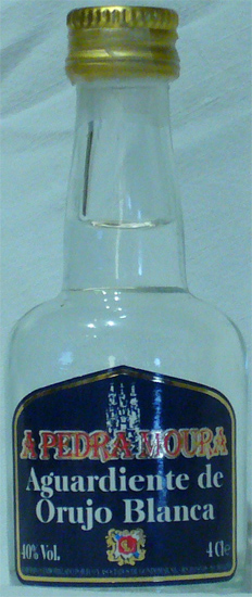 A Pedra Moura Aguardiente de Orujo Blanca