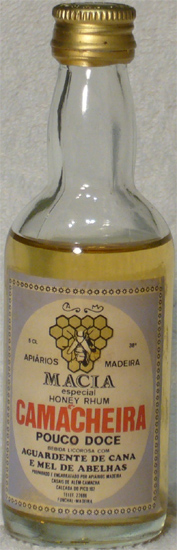 Camacheira Macia Especial Honey Rhum Pouco Doce Agaurdente de Cana e Mel de Abelhas
